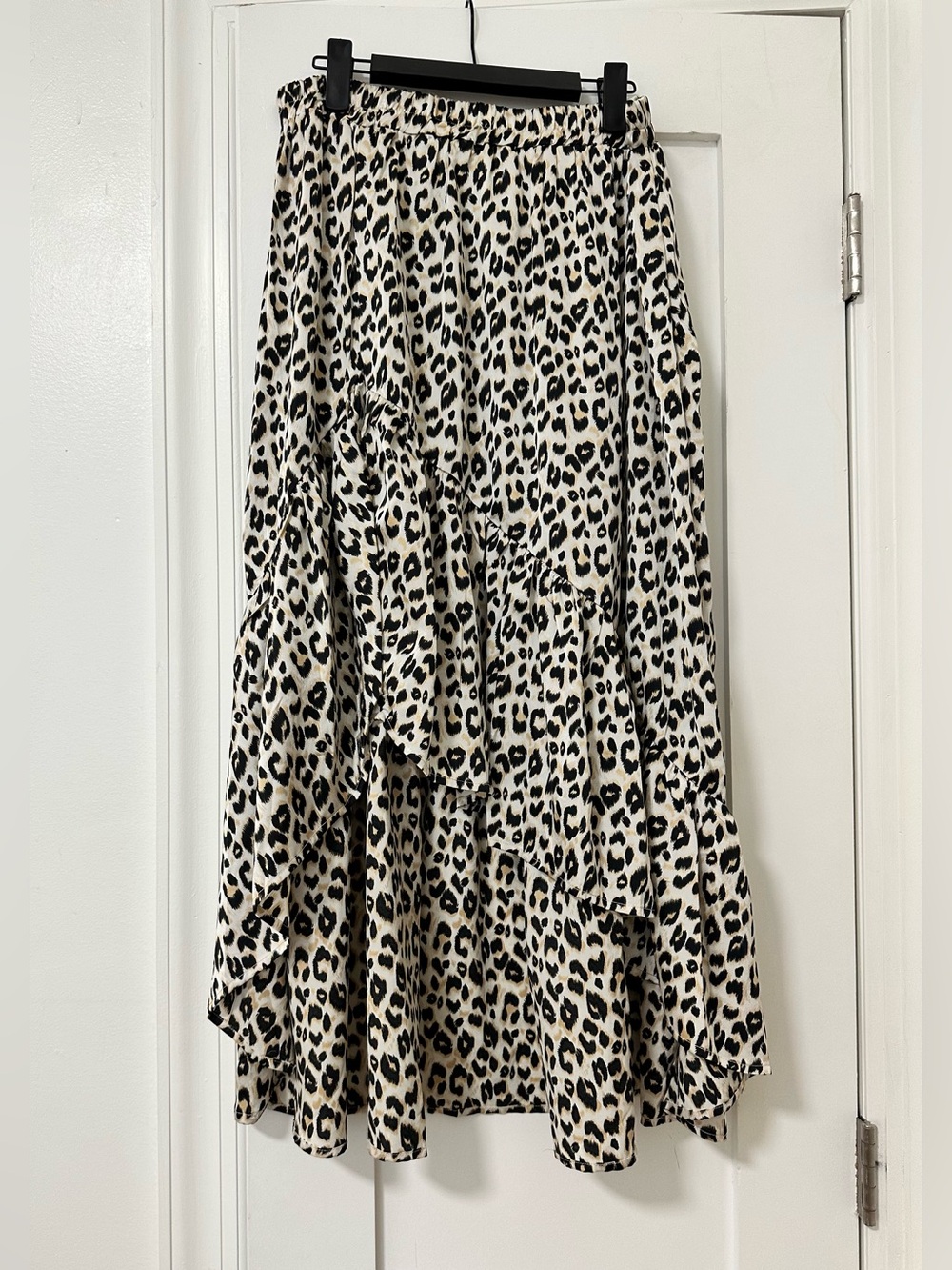 Hayden Los Angeles High-Low Leopard Tiered Skirt in Cream and Black